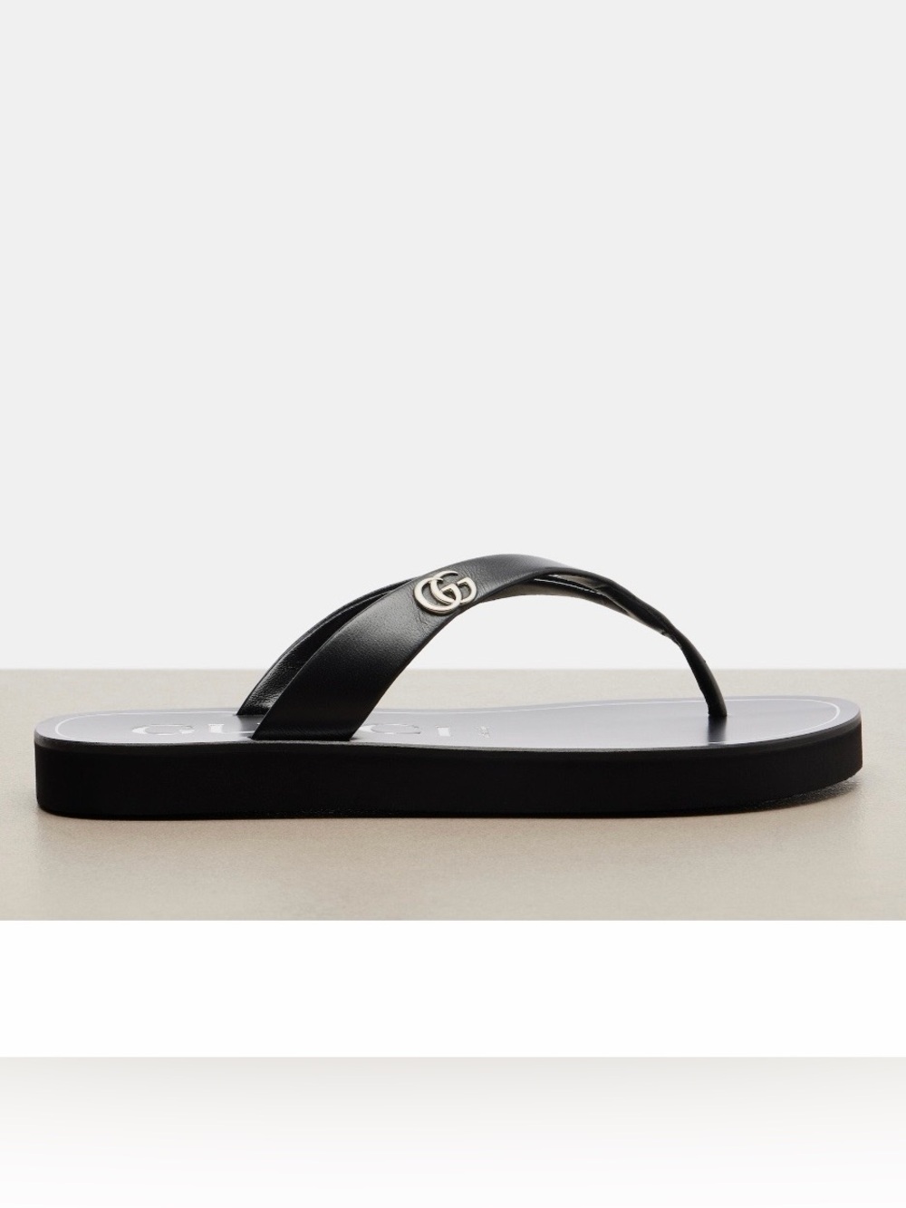 GUCCI GG logo leather flip flops sandals - Picture 4 of 6